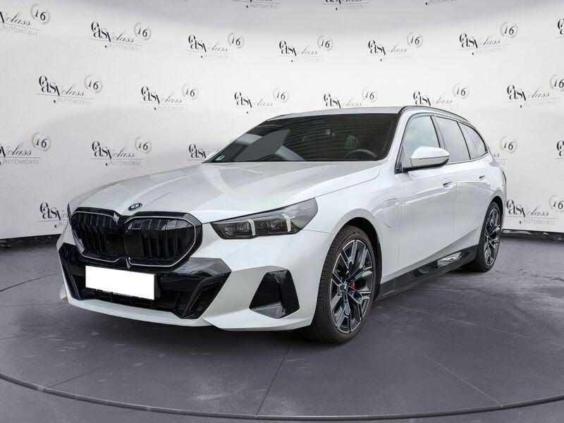 BMW Serie 5 530e xDrive M Sport Gancio Tetto Pelle Harman Kardon