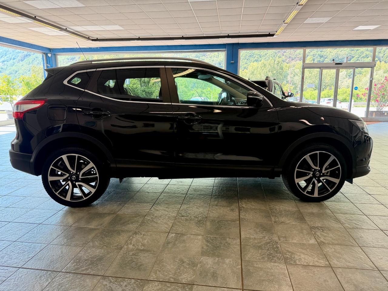 Nissan Qashqai 1.5 dCi 110 CV Tekna-NEOPATENTATI-