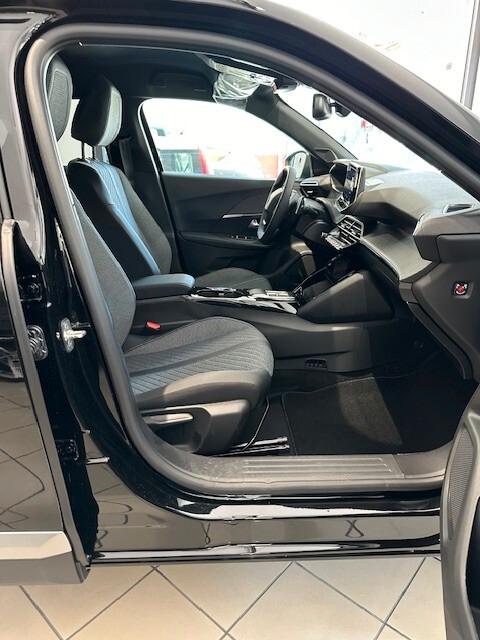 Peugeot 2008 Hybrid 136 e-DCS6 Allure