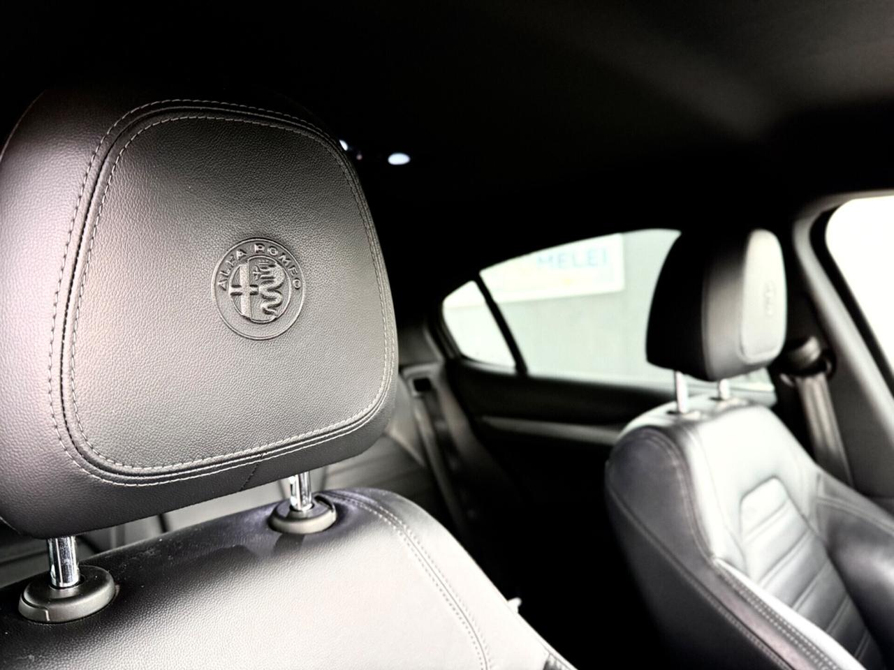 Alfa Stelvio 2.2 Turbodiesel 210 CV AT8 Q4 Super