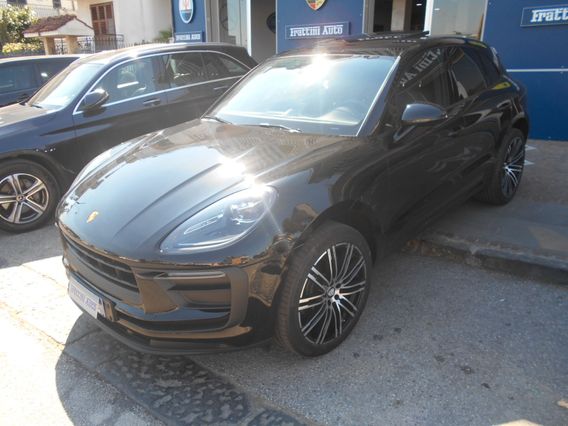 Porsche Macan 2.0cc 265cv New Model Pronta Consegna.....