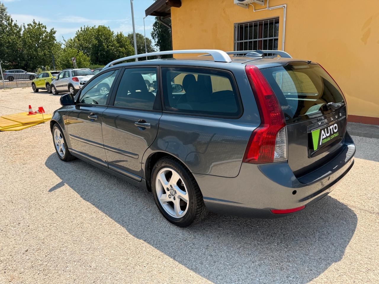 Volvo V50 D2 R-design