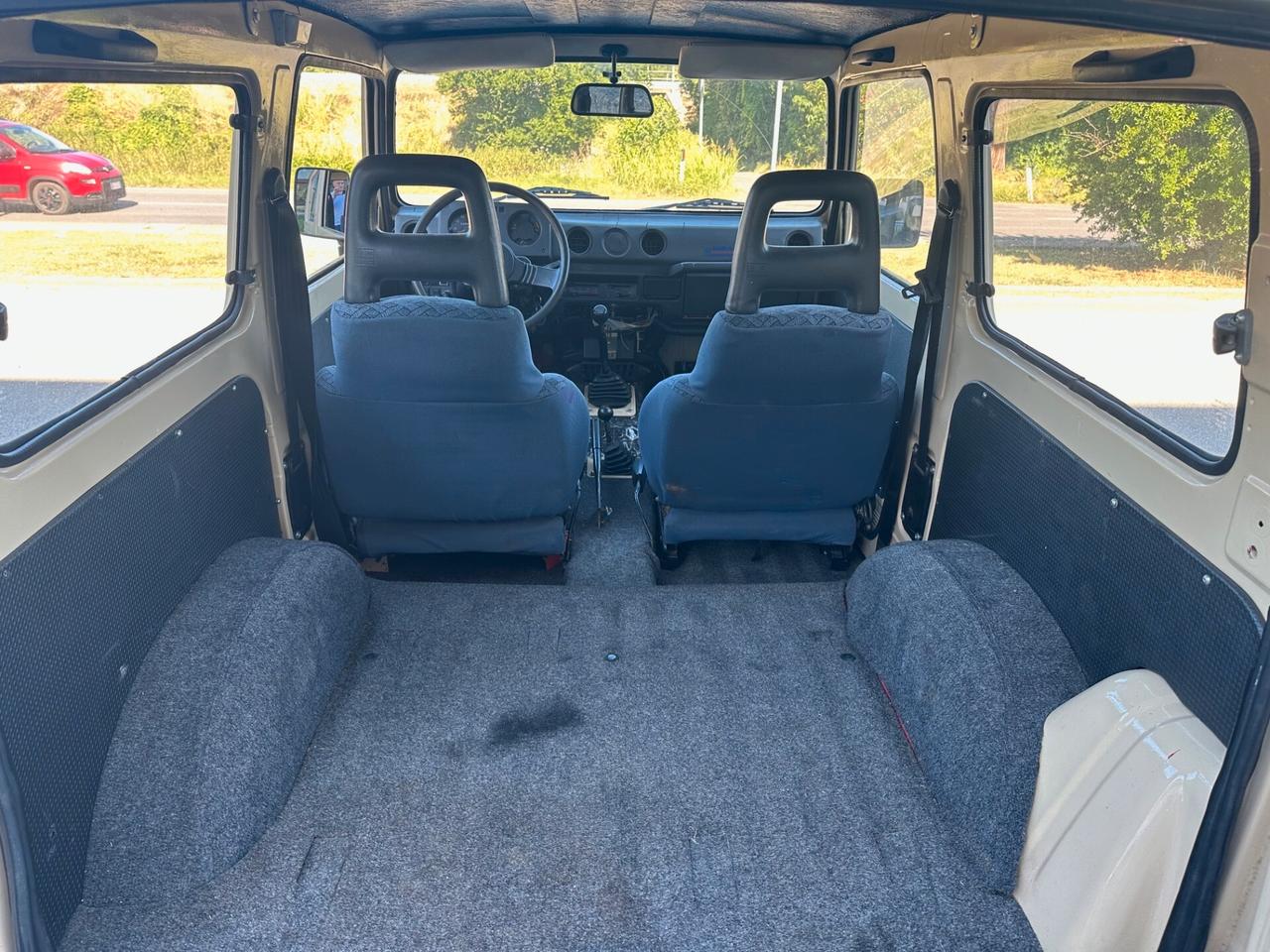 Suzuki SJ 410 SJ410 Berlina Sport