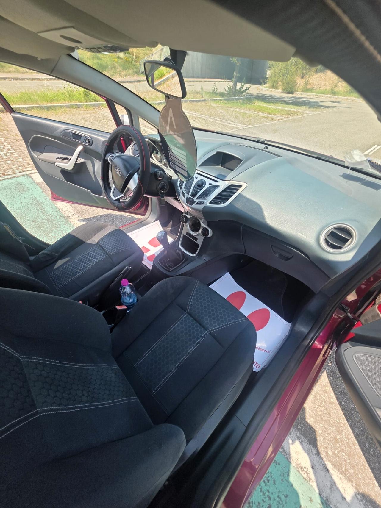 Ford Fiesta 1.2 82 CV 5 porte Titanium