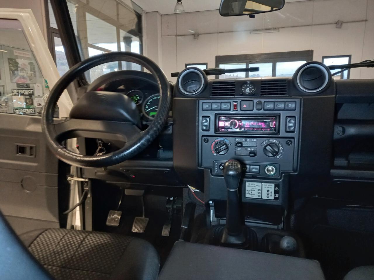 Land Rover Defender 90 2.2 EXPEDITION 032/100