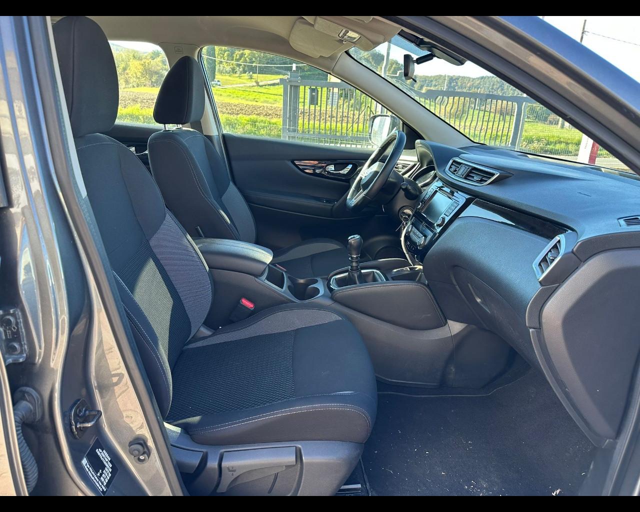 NISSAN Qashqai 1.3 dig-t Business 140cv