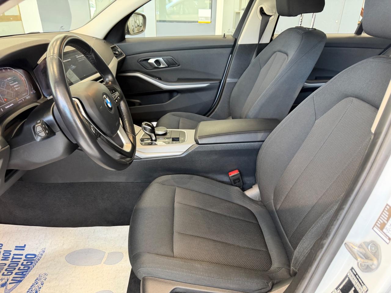 Bmw 318d 48V Touring Business Advantage