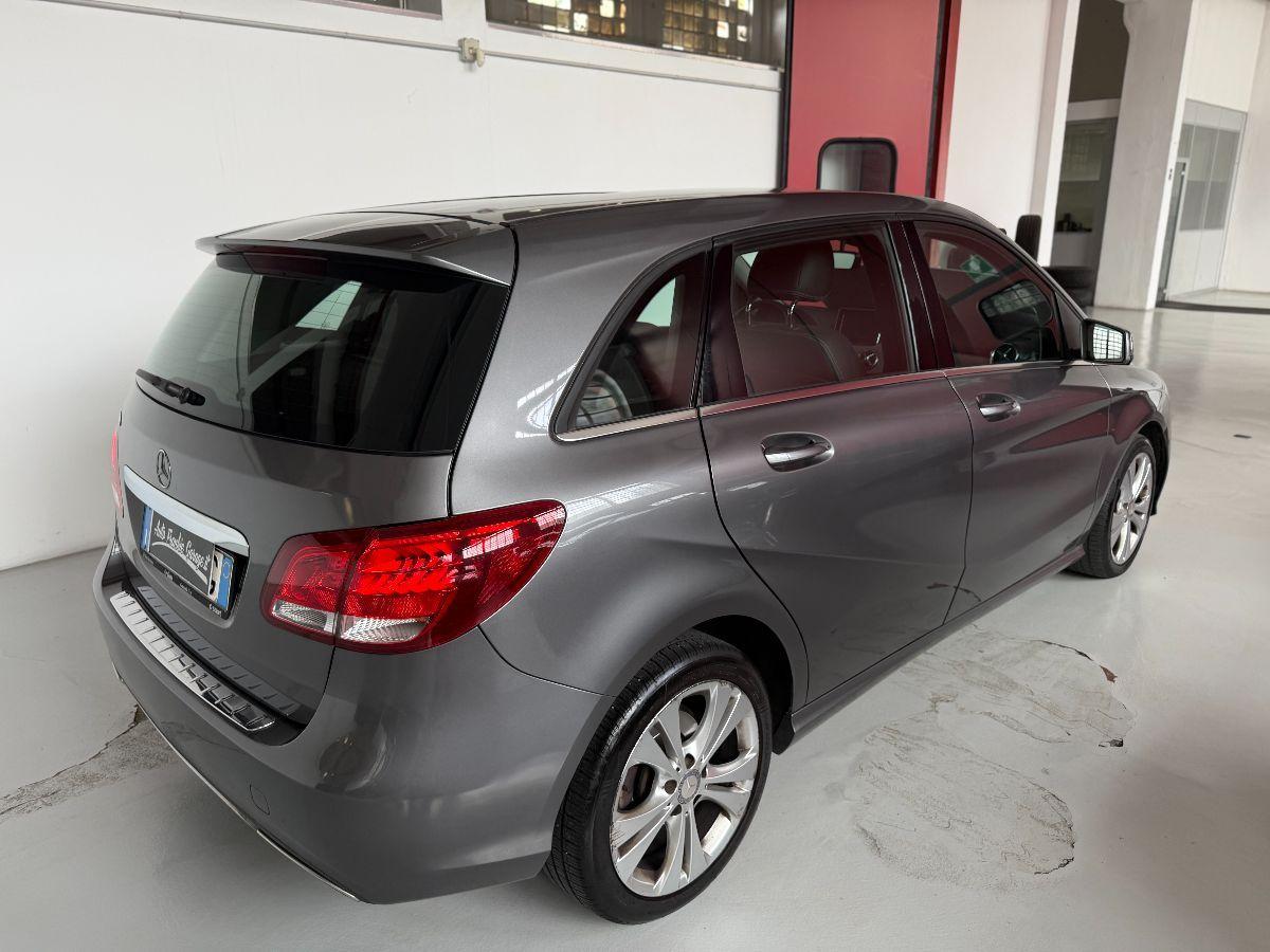 MERCEDES - Classe B - 180 Sport