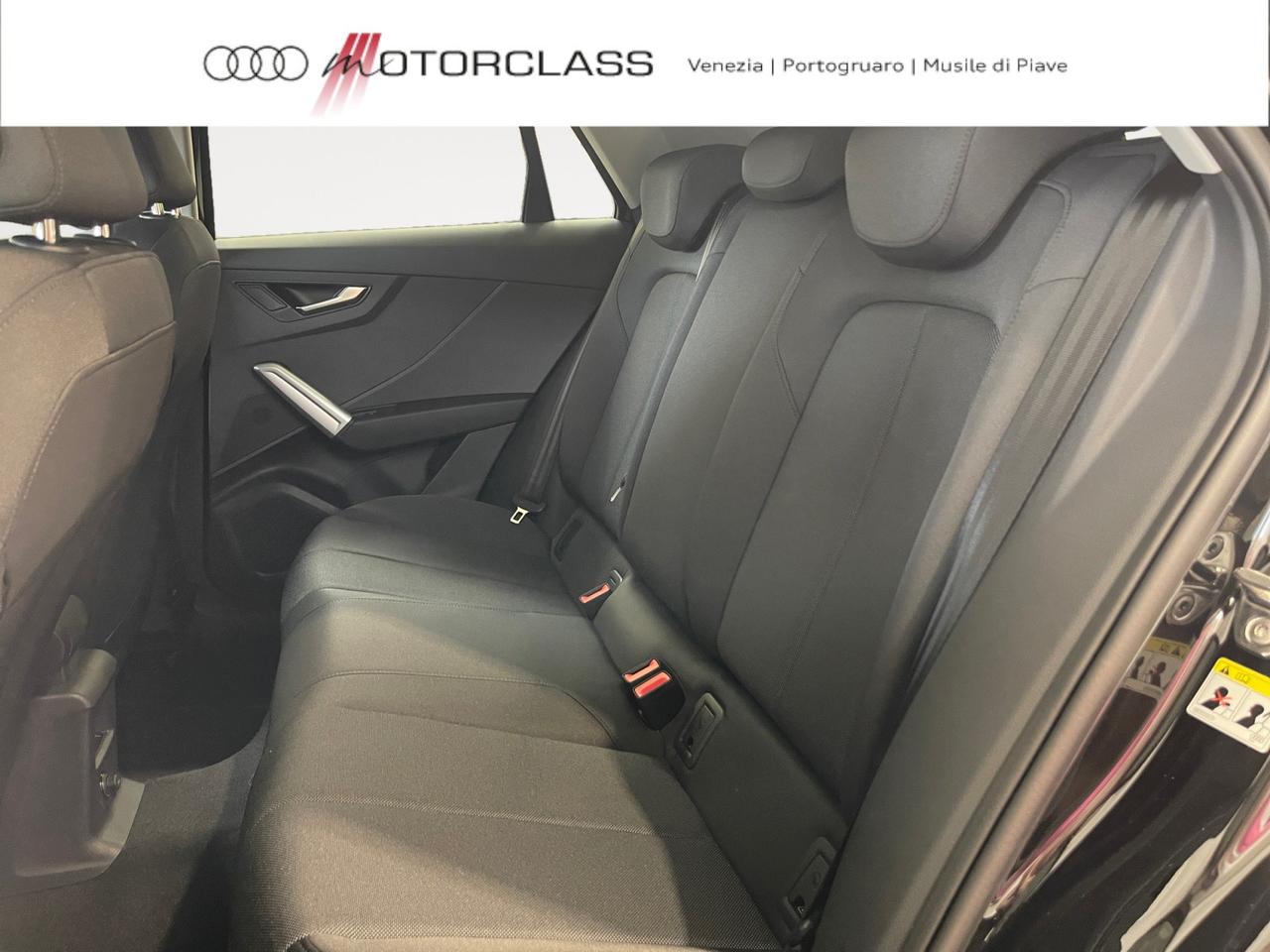 Audi Q2 30 2.0 tdi business advanced