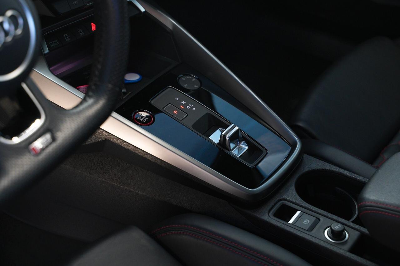 Audi A3 RS 3 SPB TFSI quattro S tronic