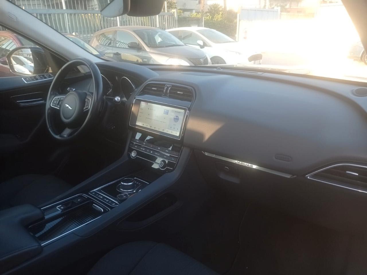 Jaguar F-Pace 2.0D 180 CV AWD Portfolio- 2020