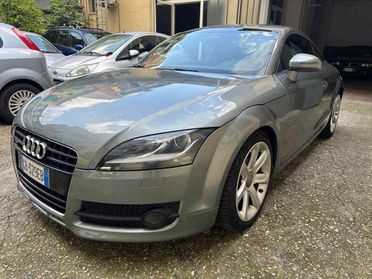 AUDI TT Coupé 3.2 V6 quattro