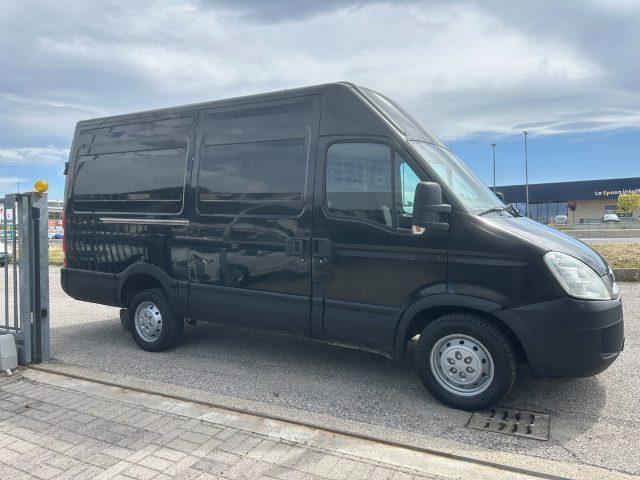 IVECO Daily 35S14 L2-H2 3.0 140CV Furgone