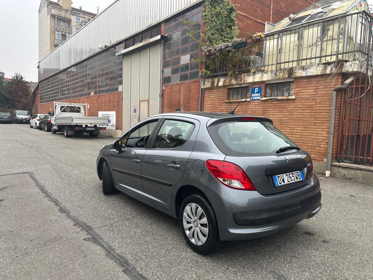 Peugeot 207 1.4 8V 75CV 5p. X Line ECO GPL