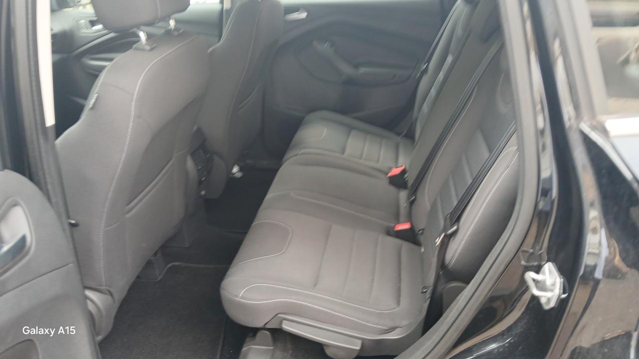 Ford Kuga 2.0 TDCI 140 CV 4WD Powershift Titanium