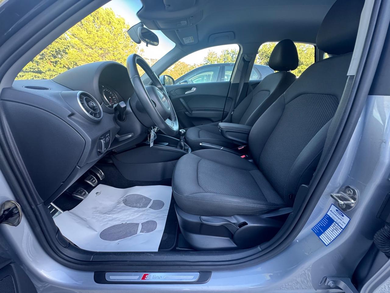 Audi A1 Sportback 1.4 TDI 90Cv S-Line Exterior