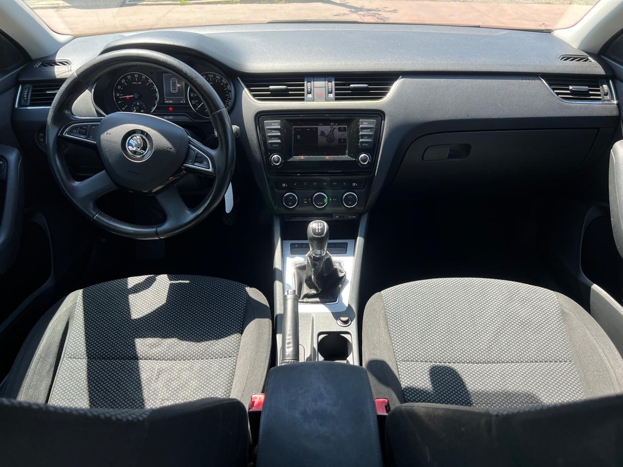 Skoda Octavia 1.6 TDI CR 105 CV Elegance