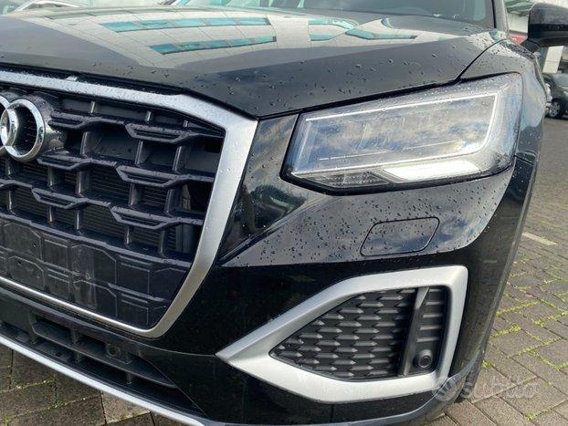 AUDI Q2 30 TFSI Business