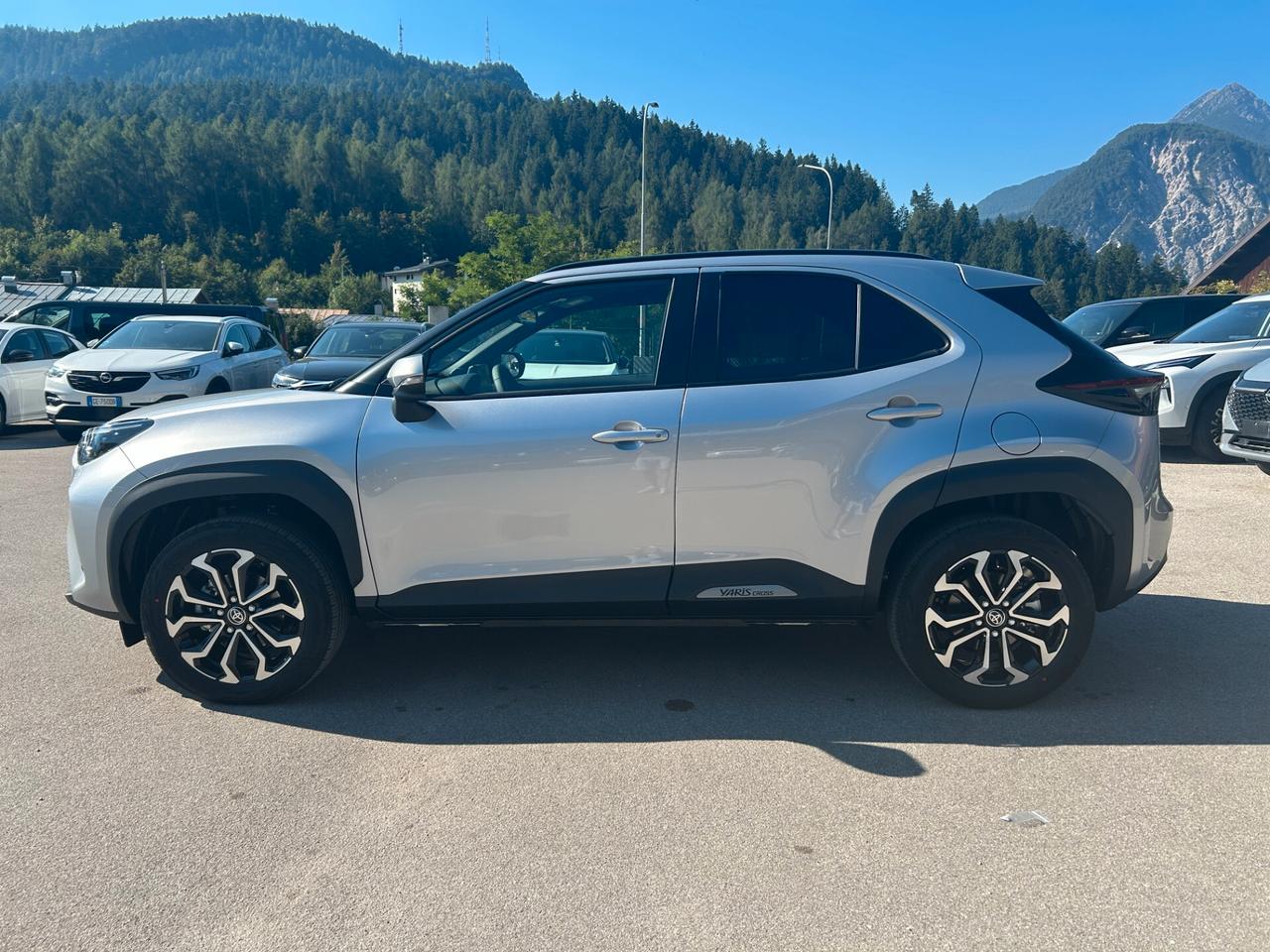 Toyota Yaris Cross 1.5 Hybrid 130 CV 5p.E-CVT AWD-i Trend