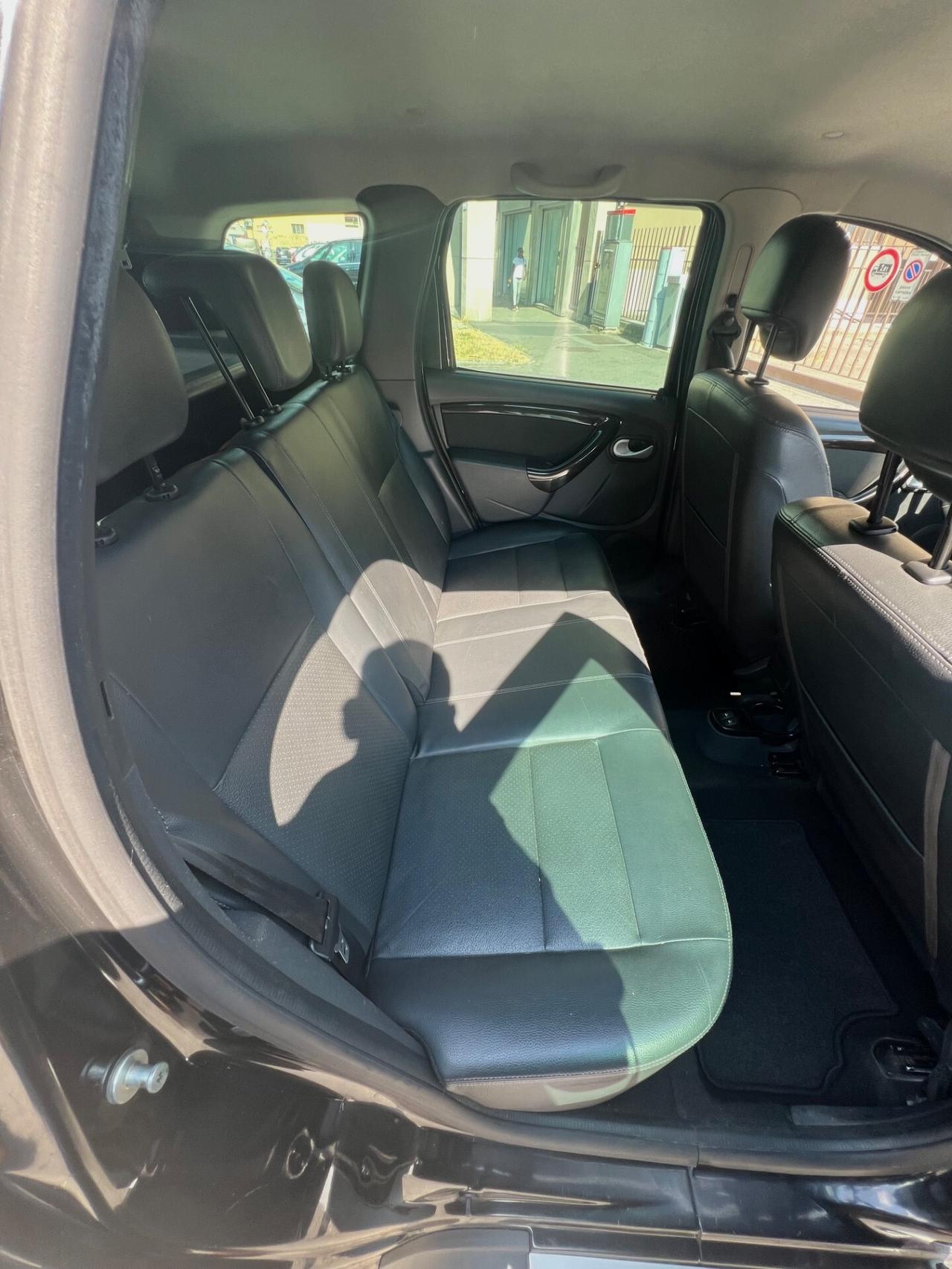 Dacia Duster 1.6 110CV 4x4 interni in pelle full