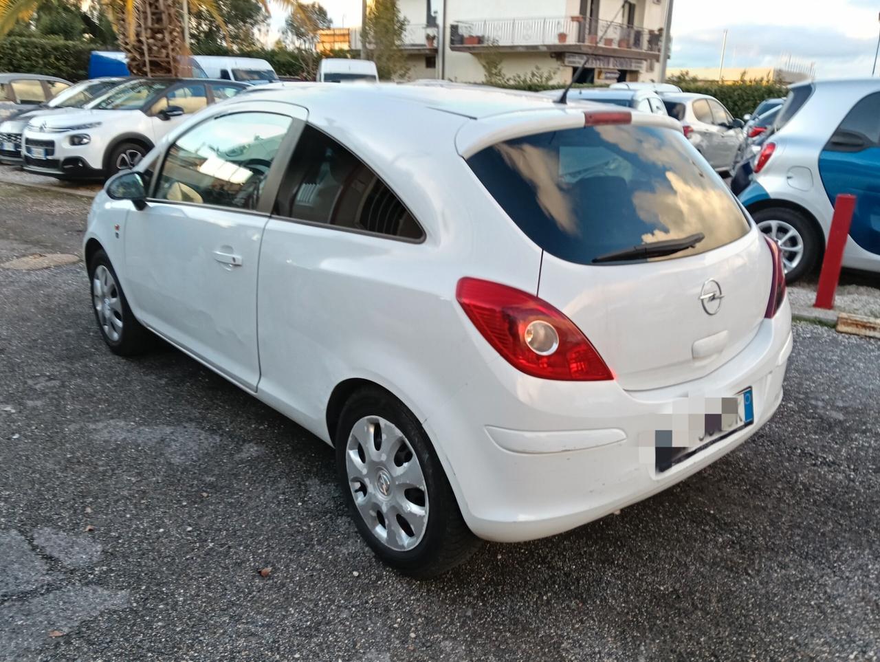 Opel Corsa 1.2 80CV 3 porte GPL-TECH Edition