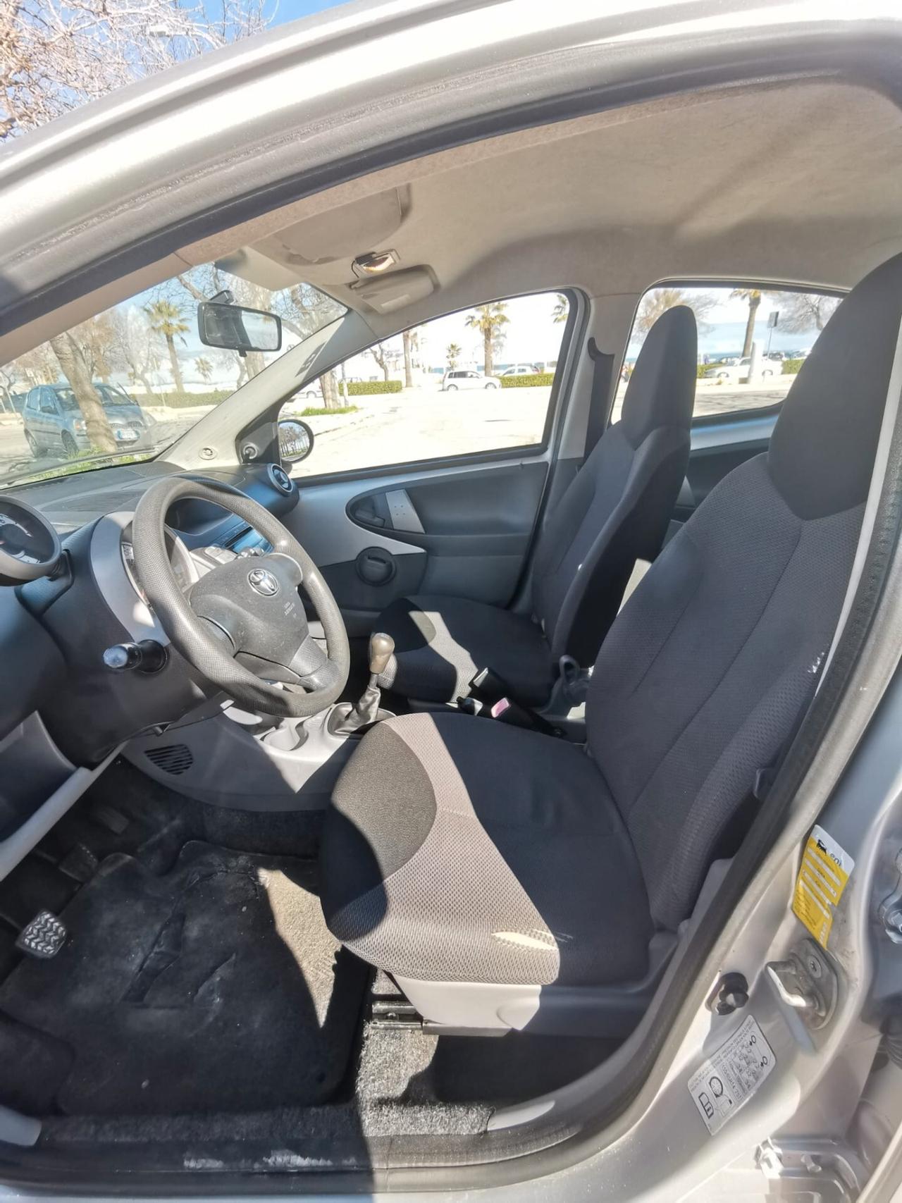 Toyota Aygo 1.0 12V VVT-i 5 porte Sol 2007