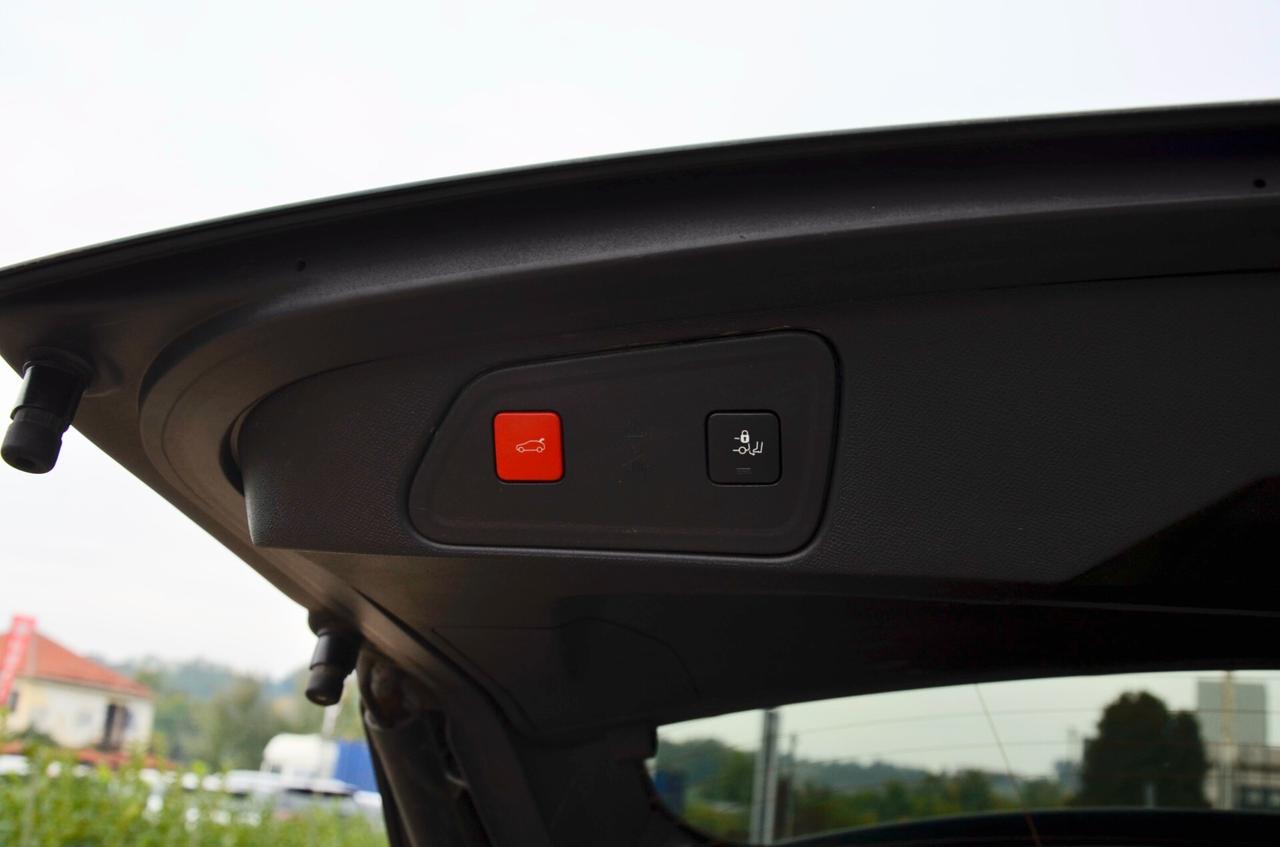 PEUGEOT 3008 1.6 HYBRID4 PLUG IN PHEV GT LINE 300cv AUTO, UFF ITALIANA, EURO 6D, FARI LED, NAVI, RETROCAMERA, PERMUTE