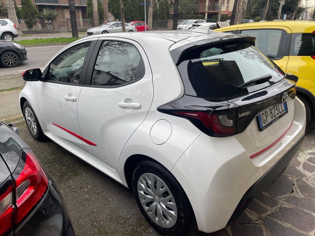 Toyota Yaris 1.5 Hybrid 5 porte Active