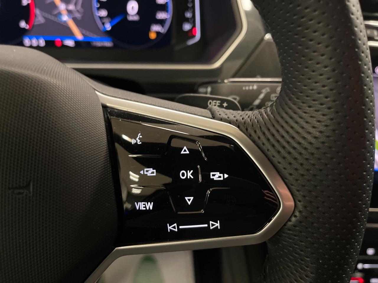 Volkswagen Tiguan 2.0 TDI 150cv SCR DSG R-Line