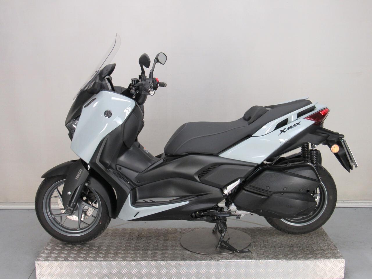Yamaha X-Max 300 ABS TECH MAX CERAMIC GERY
