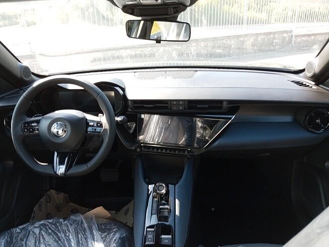 Alfa Romeo Junior 1.2 136 CV Hybrid eDCT6