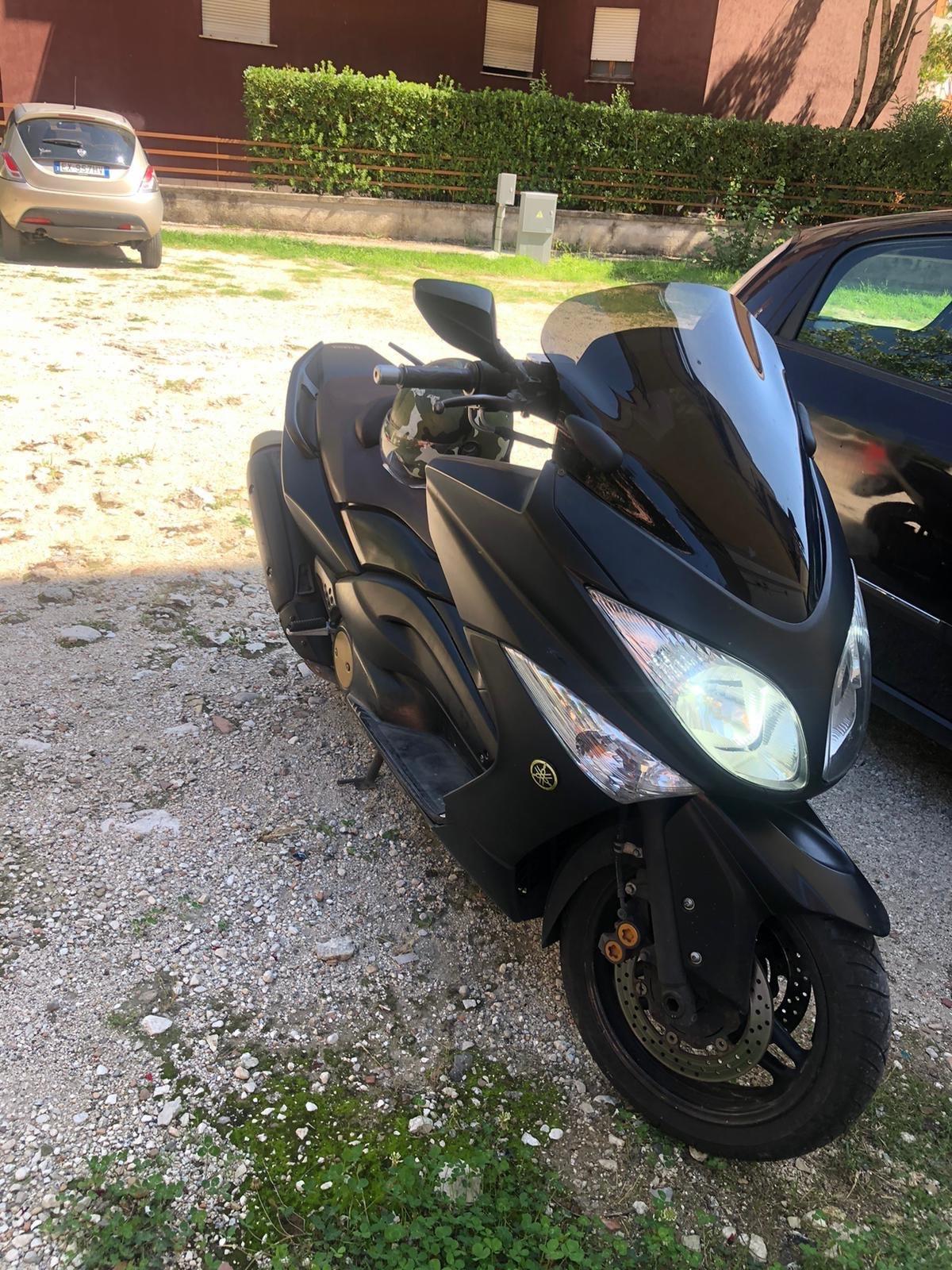Yamaha T Max