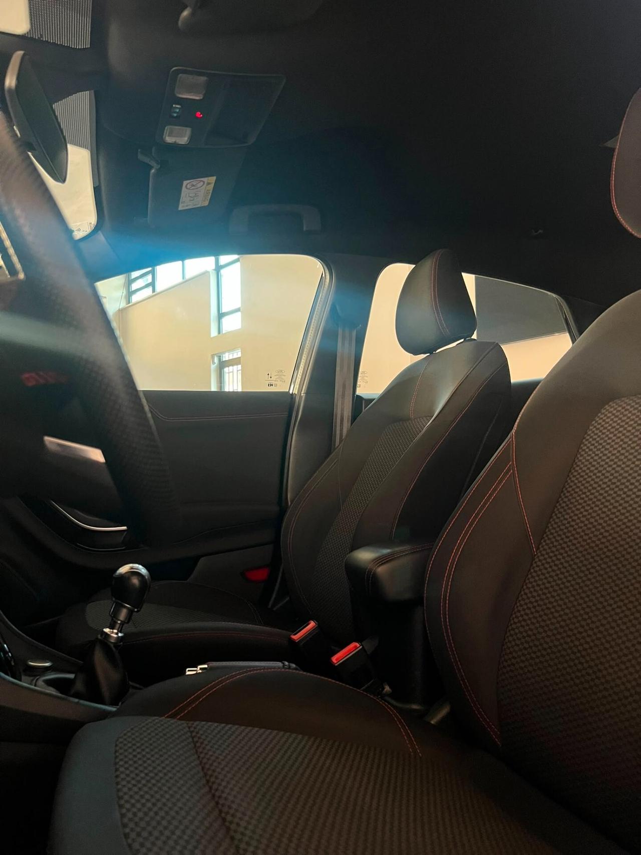 Ford Fiesta 1.0 Ecoboost Hybrid 125 CV 5 porte ST-Line