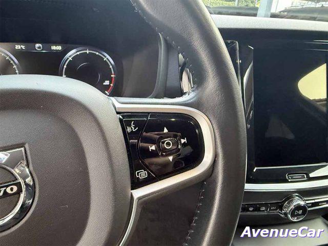 VOLVO V60 Cross Country 2.0 b4 Business Pro awd CERCHI 20' TELECAMERA POST