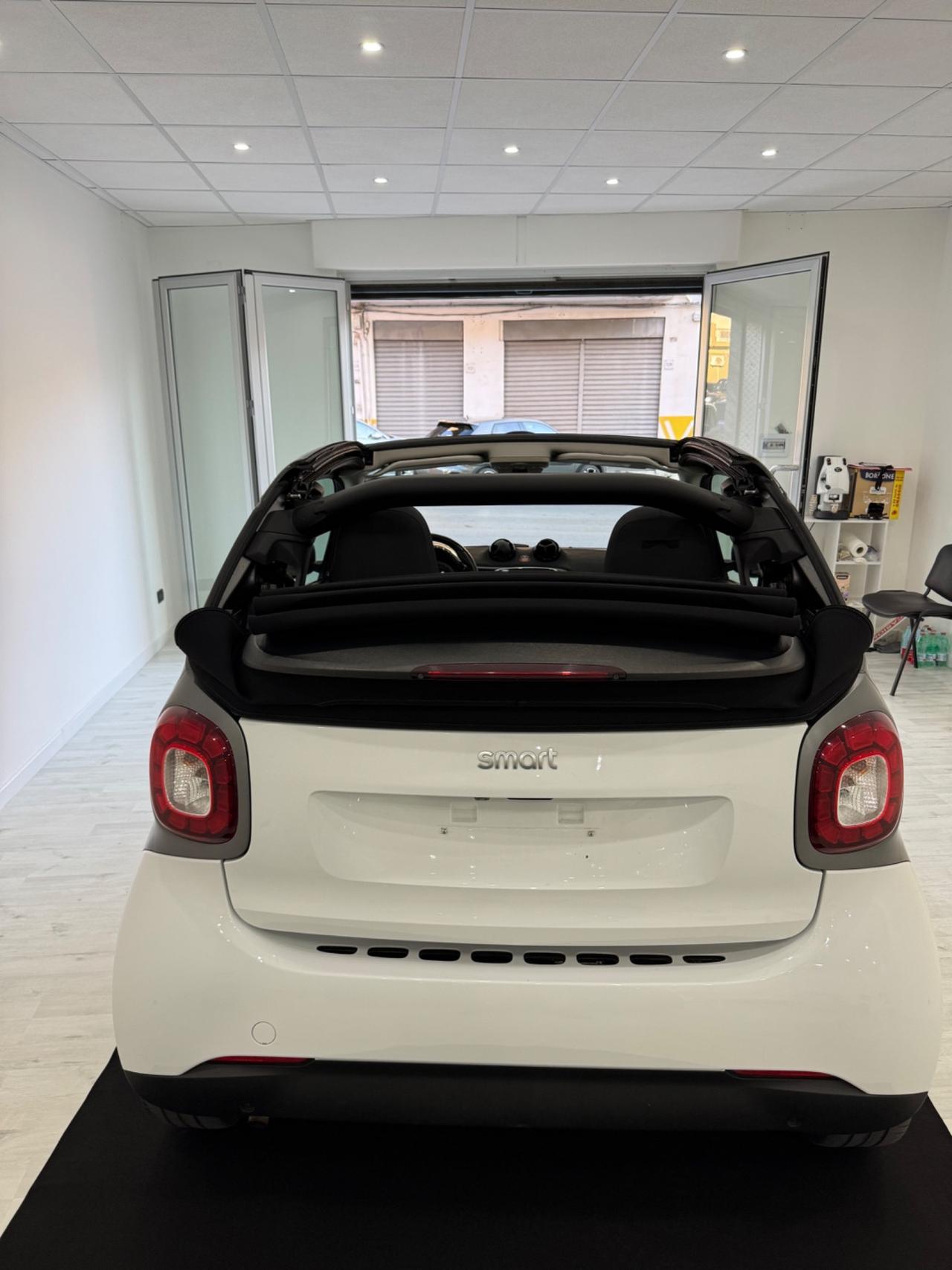 Smart ForTwo 70 1.0 twinamic cabrio Passion