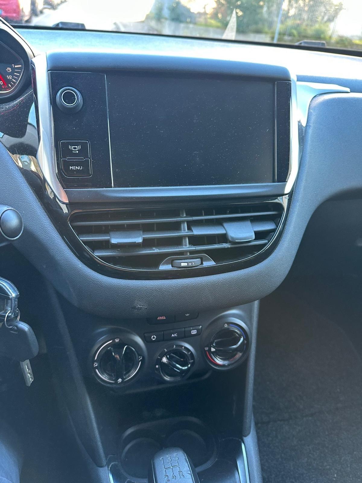 Peugeot 208 1.4 HDi OK NEOPATENTATI