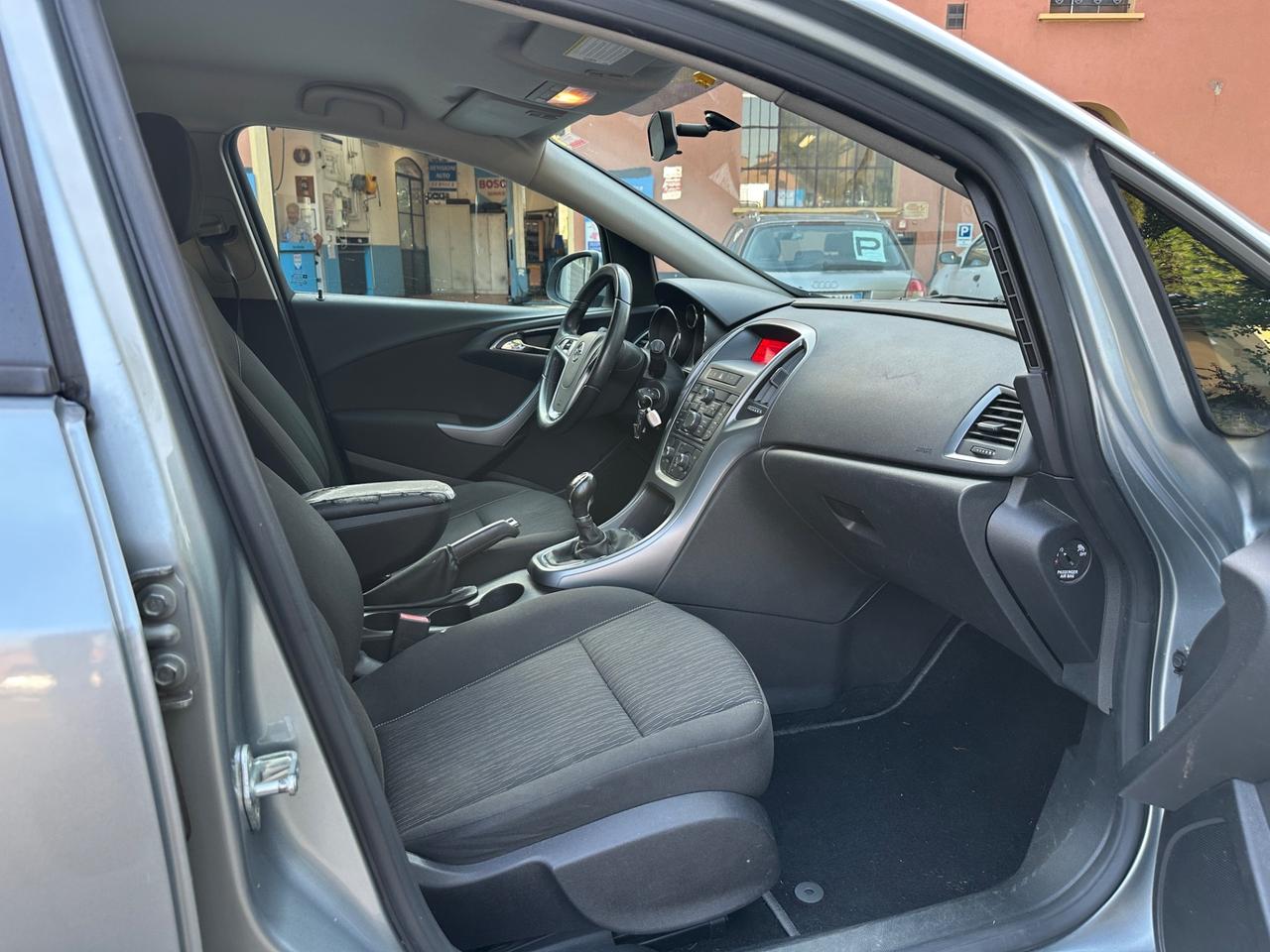 Opel Astra 1.7 CDTI 110CV 140mila km