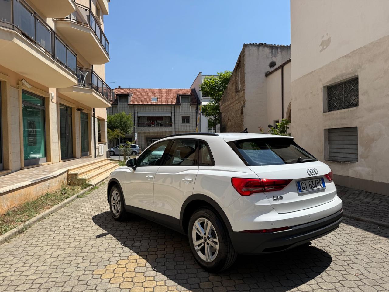 Audi Q3 35 TDI Business Advanced