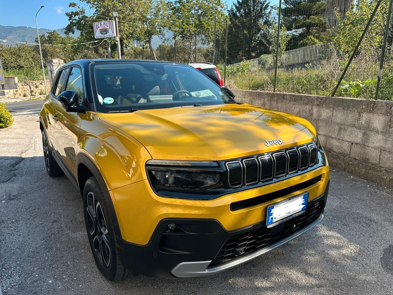 Jeep Avenger 1.2 Turbo 100 CV MHEV Summit