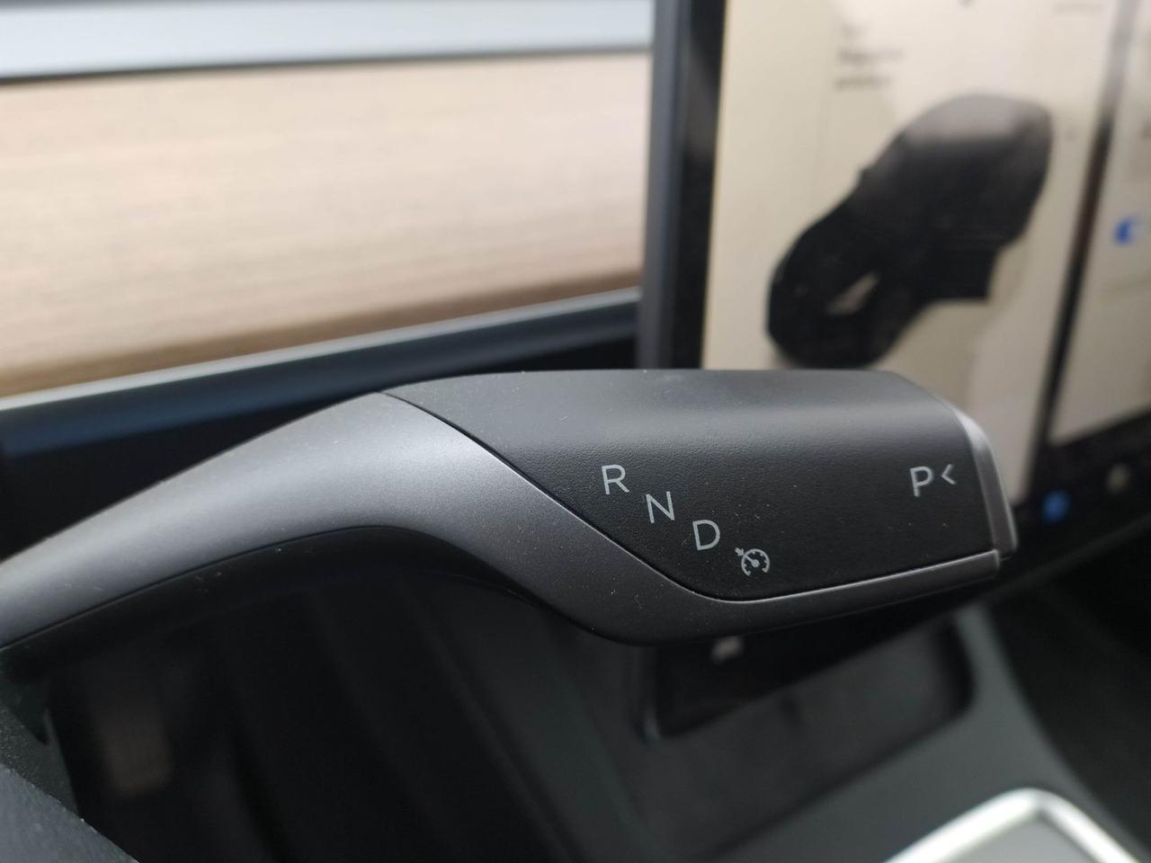 Tesla Model Y Standard Range / Standard #9113