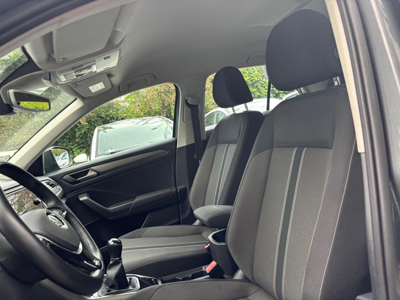 Volkswagen T-Roc 1.6 TDI Business BlueMotion