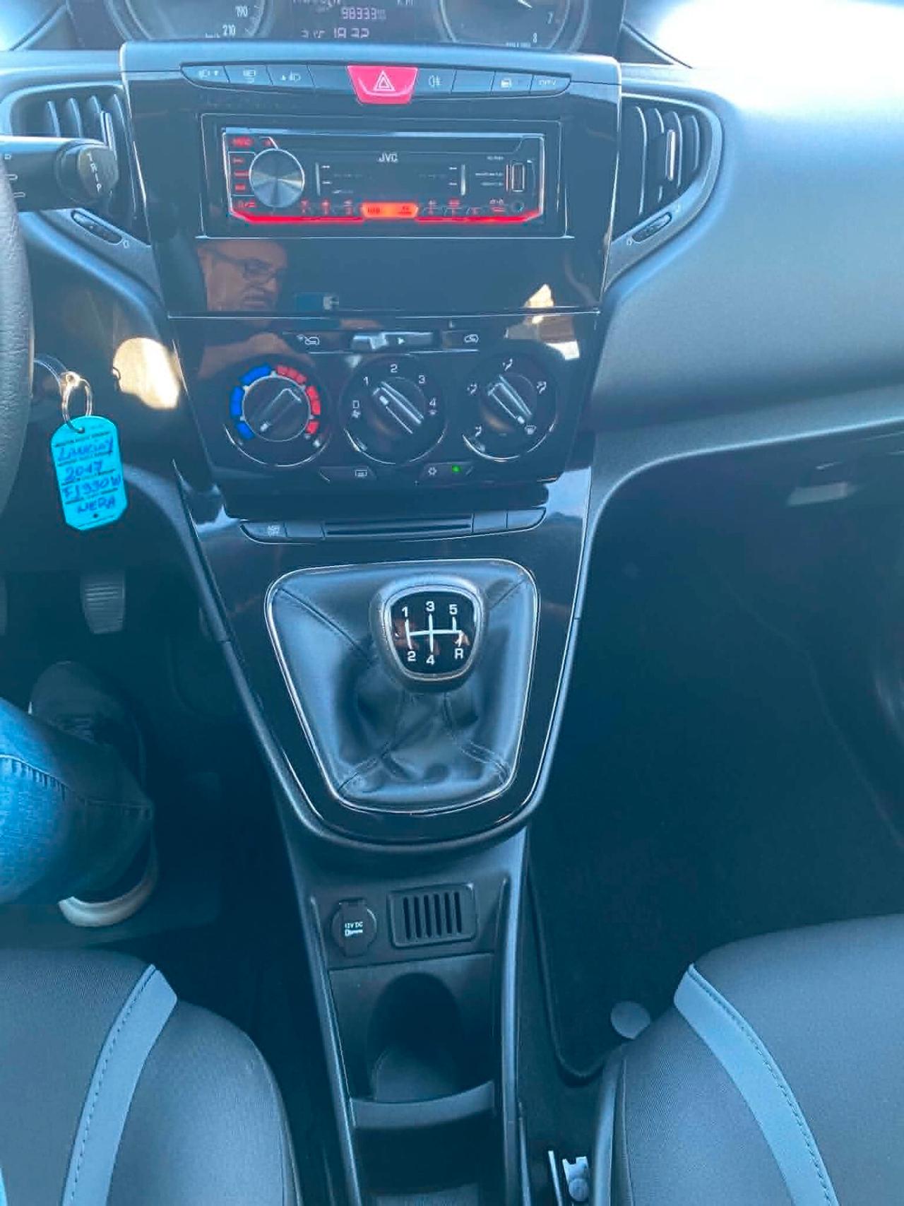 Lancia Ypsilon 1.2 69 CV 5 p. Come Nuova