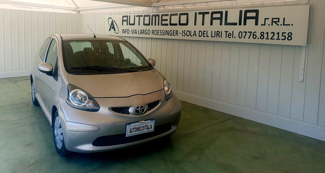 Toyota Aygo 1.0 BENZ. - 2008 - KM. 76.000