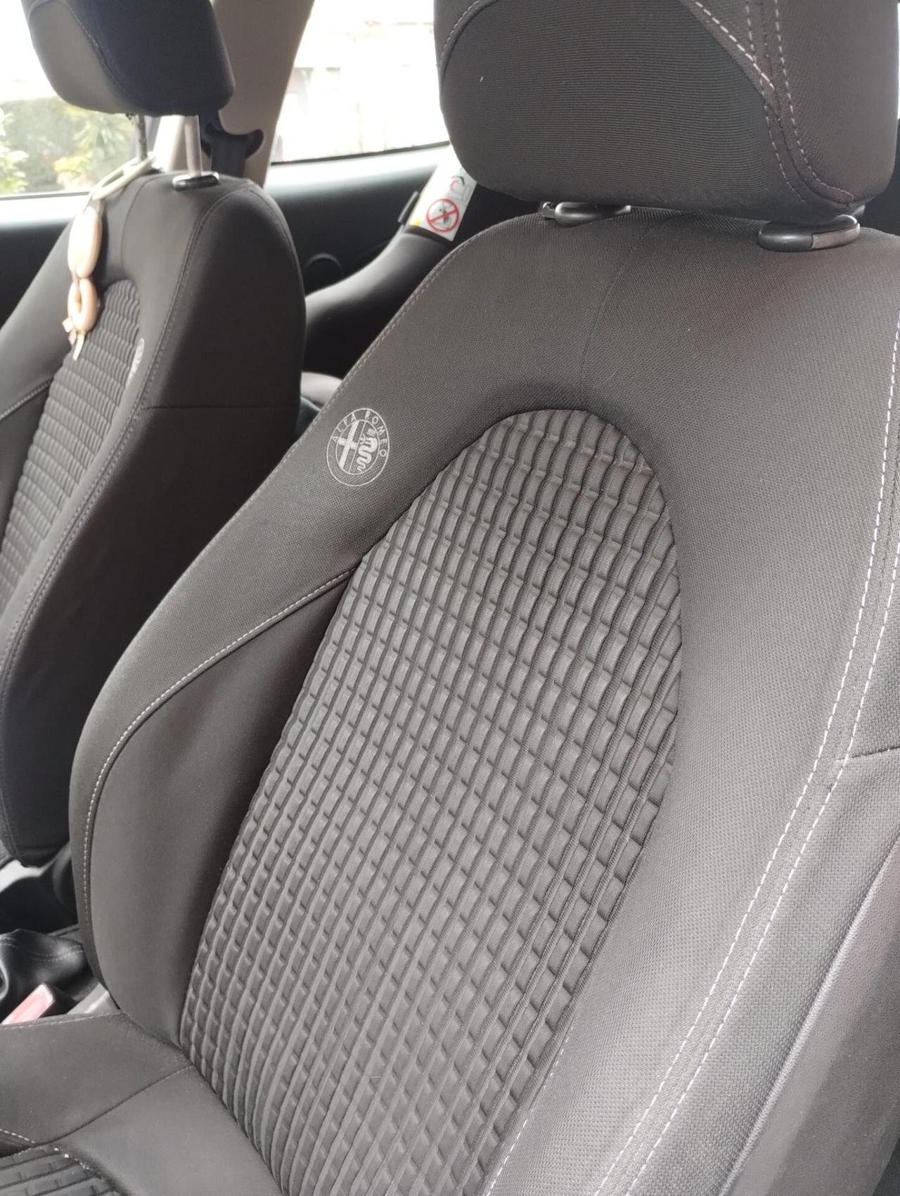 Alfa Romeo MiTo 1.4 T 120 CV GPL Distinctive Sport Pack