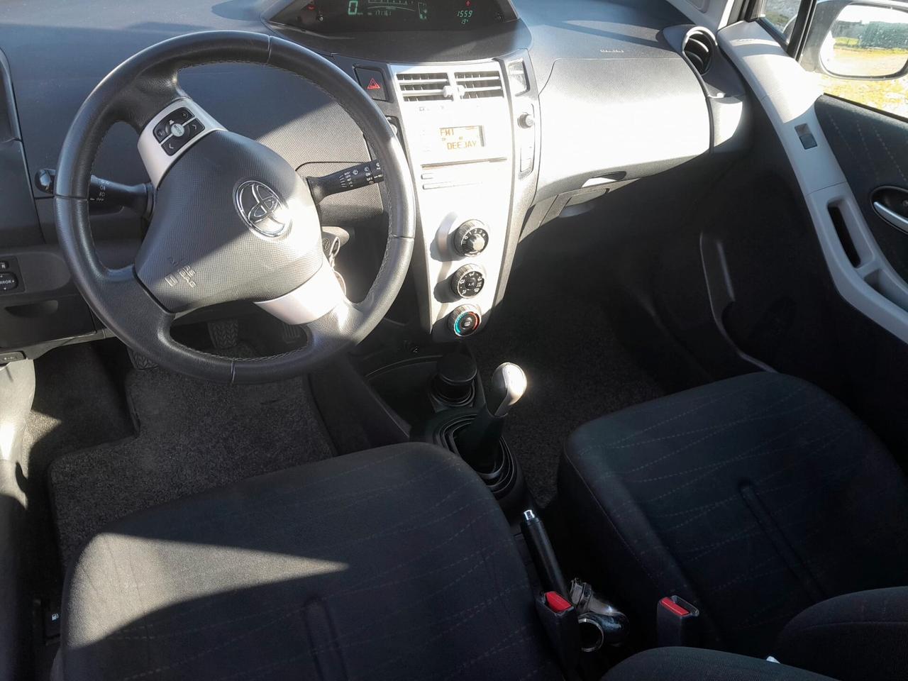 Toyota Yaris 1.3 5 porte Navi