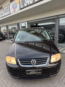 Volkswagen Touran 2.0 16V TDI Highline