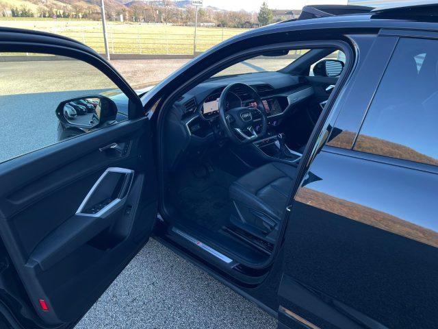 AUDI Q3 SPB 35 TDI Stronic Identity Black S-line SPORTBACK