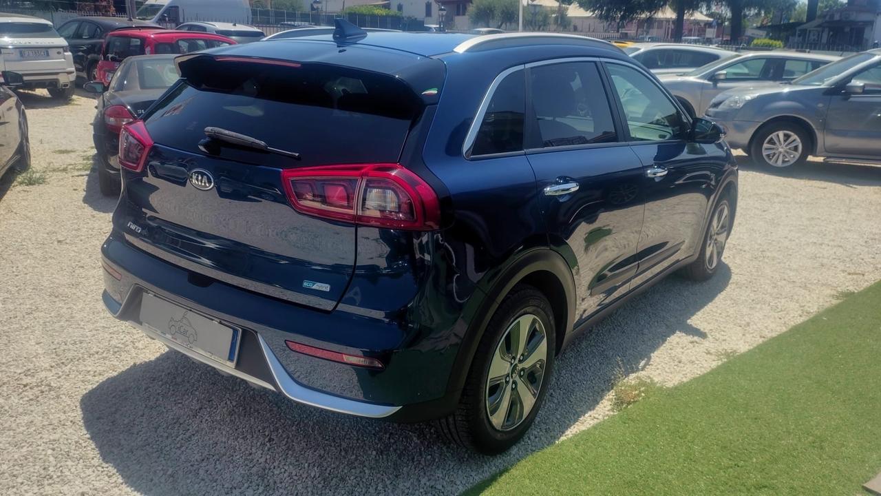 Kia Niro 1.6 GDi DCT HEV Urban