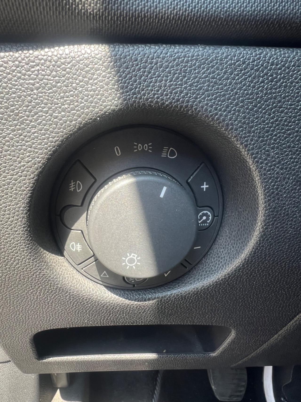 Opel Corsa 1.2 5 porte Cosmo