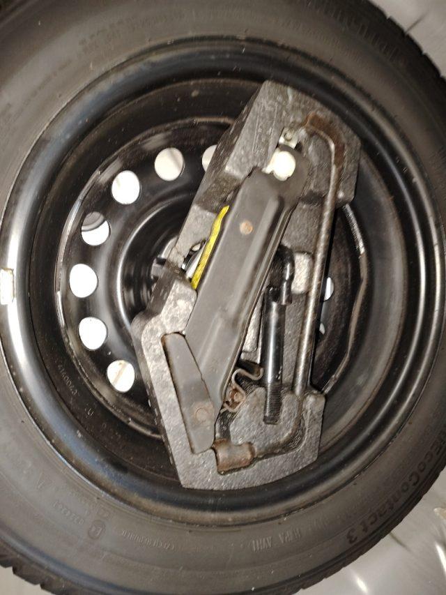 TOYOTA Aygo 1.0 12V VVT-i 5 porte Sol NEOPATENTATI